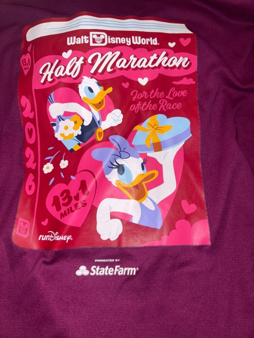 runDisney 2026 Valentine Half Marathon Donald Daisy Brooks LS Shirt Medium